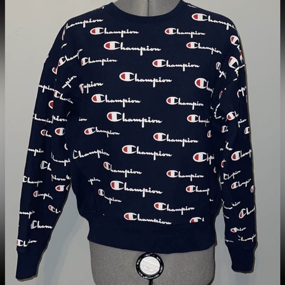 Champion Sweaters - Sz L Women’s All Over Print Champion Pull Over Sweater